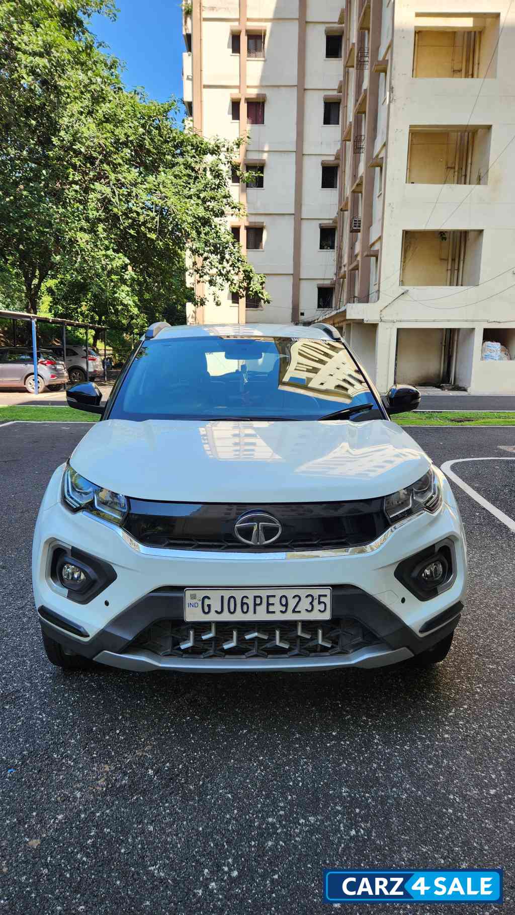 Tata Nexon XZA + petrol Automatic