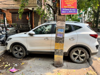 White MG Astor Sharp 1.5 MT