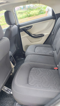 White Tata Nexon Xz plus s