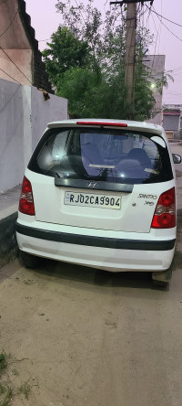White Hyundai Santro Xing