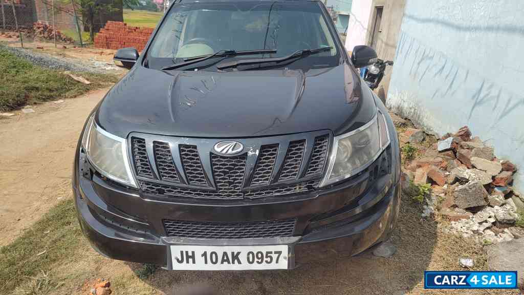 Mahindra XUV 500 W6 2WD