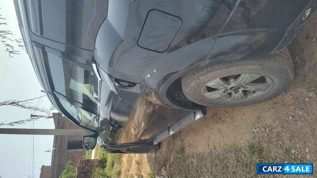 Mahindra XUV 500 W6 2WD