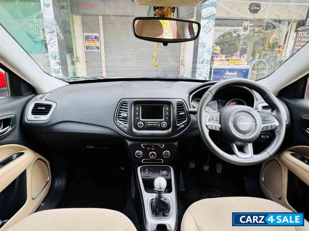 Exotic Red Jeep Compass LONGITUDE 2.0D