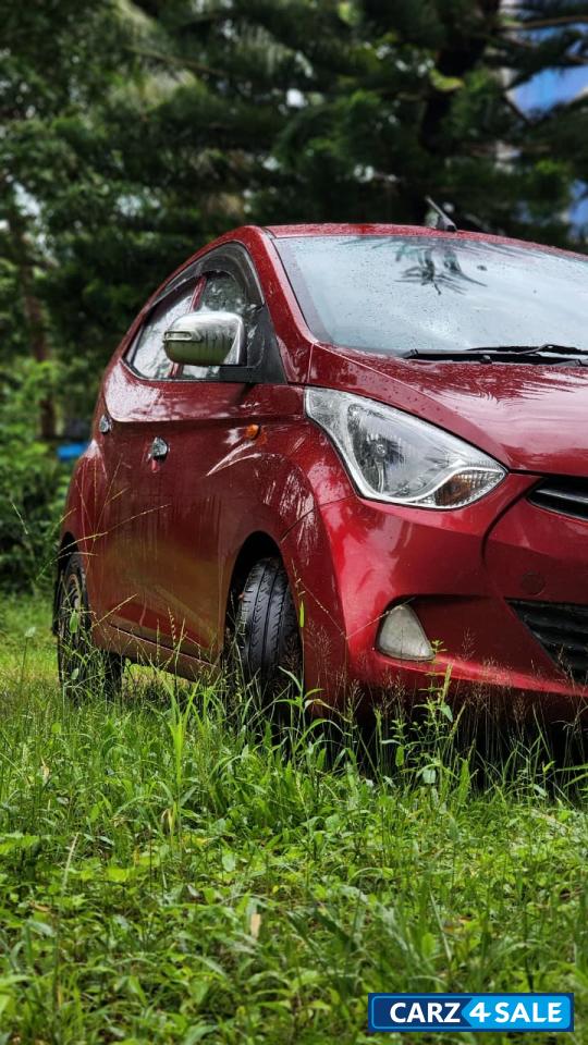 Red Hyundai Eon D LITE PLUS(O) Red Hyundai Eon D LITE PLUS(O)