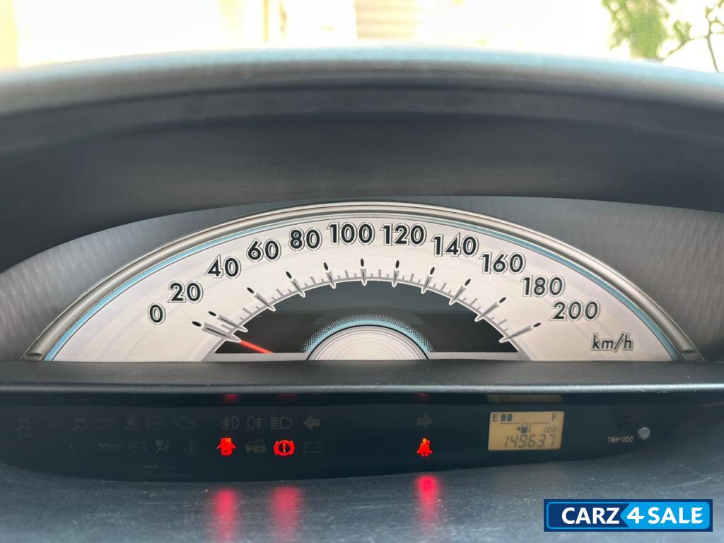 S Silver Toyota Etios Liva V Diesel S Silver Toyota Etios Liva V Diesel