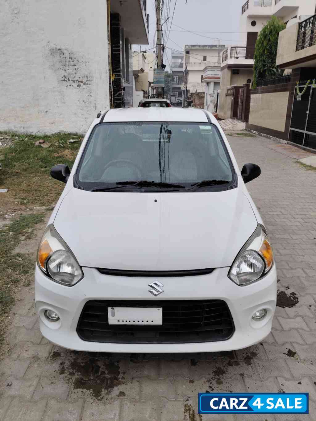White Maruti Suzuki Alto 800 LXI