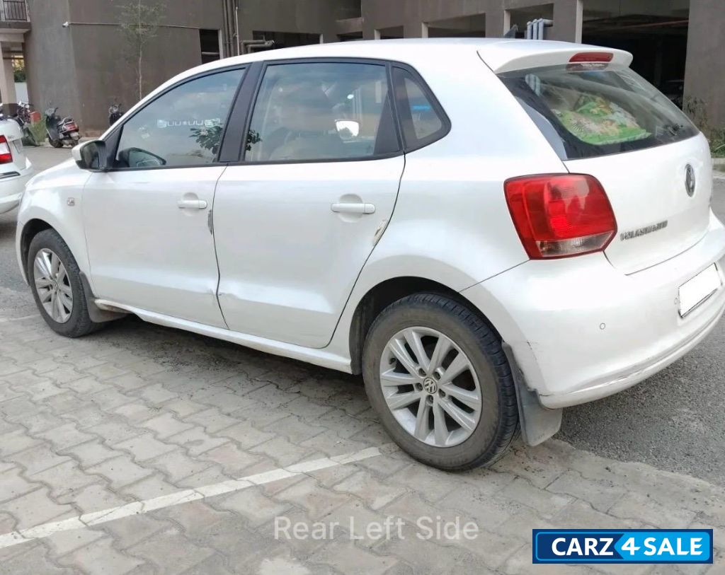 White Volkswagen Polo Highline