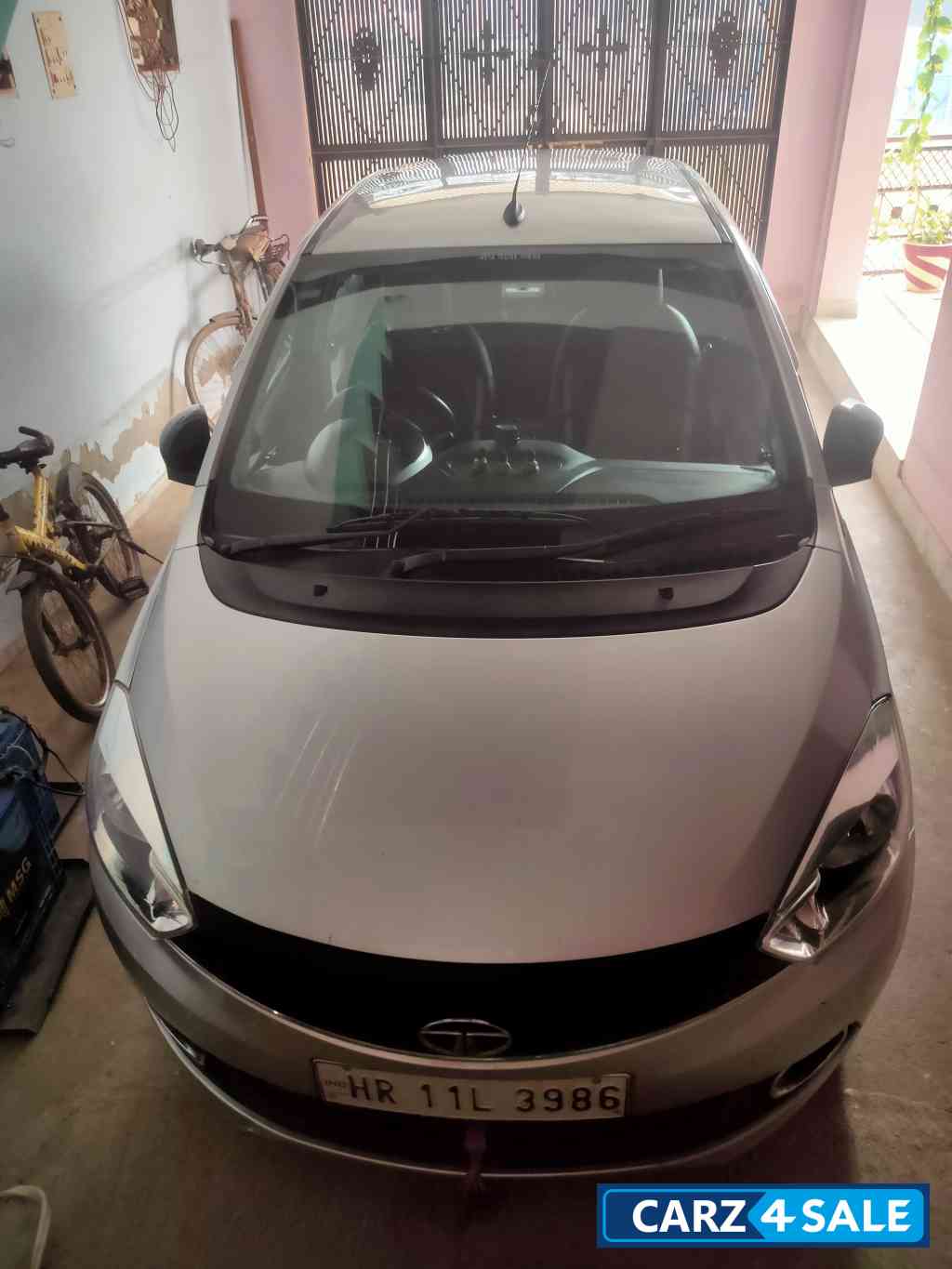 Tata Tiago XZ (O)
