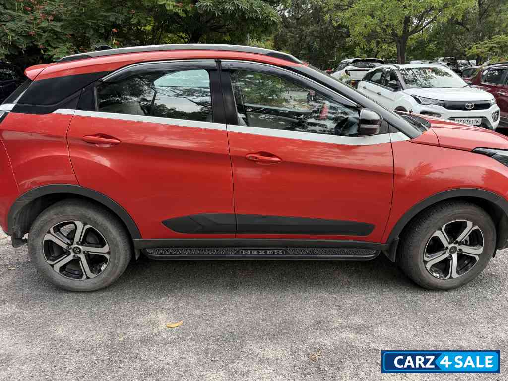 Tata Nexon XZA Plus (2020-2023) Tata Nexon XZA Plus (2020-2023)