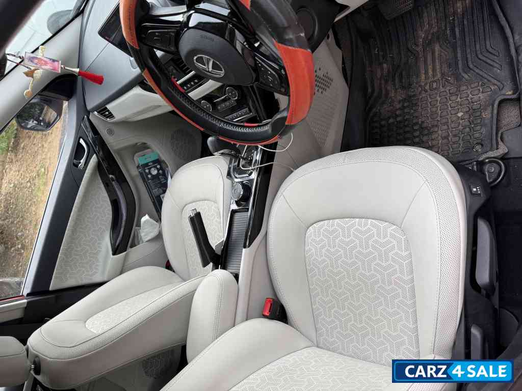 Tata Nexon XZA Plus (2020-2023) Tata Nexon XZA Plus (2020-2023)