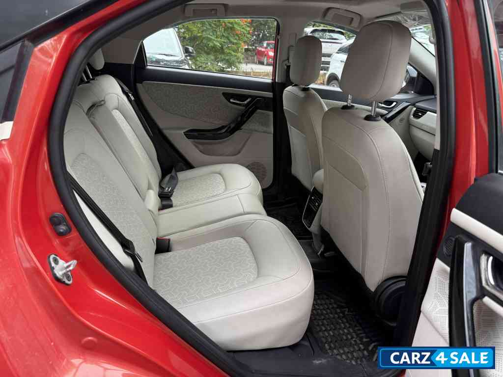 Tata Nexon XZA Plus (2020-2023) Tata Nexon XZA Plus (2020-2023)