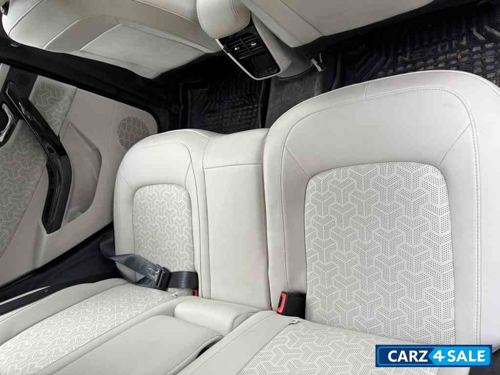 Tata Nexon XZA Plus (2020-2023) Tata Nexon XZA Plus (2020-2023)