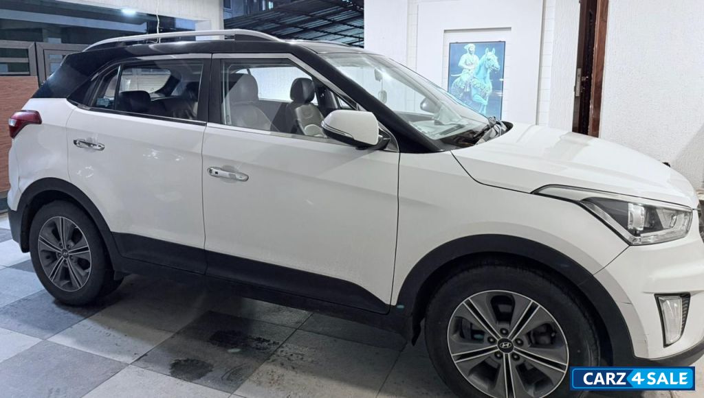 White Black Dual Tone Hyundai Creta 1.6 SX+ SE VTVT Dual Tone