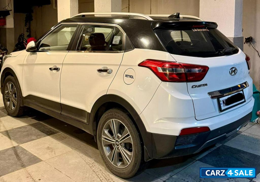White Black Dual Tone Hyundai Creta 1.6 SX+ SE VTVT Dual Tone