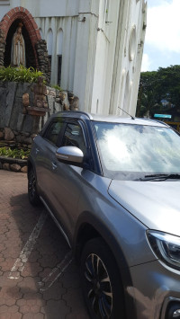 Silver Maruti Suzuki Vitara Brezza Zxi PLUS AT SMART HYBRID