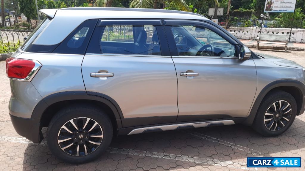 Silver Maruti Suzuki Vitara Brezza Zxi PLUS AT SMART HYBRID