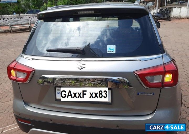 Silver Maruti Suzuki Vitara Brezza Zxi PLUS AT SMART HYBRID