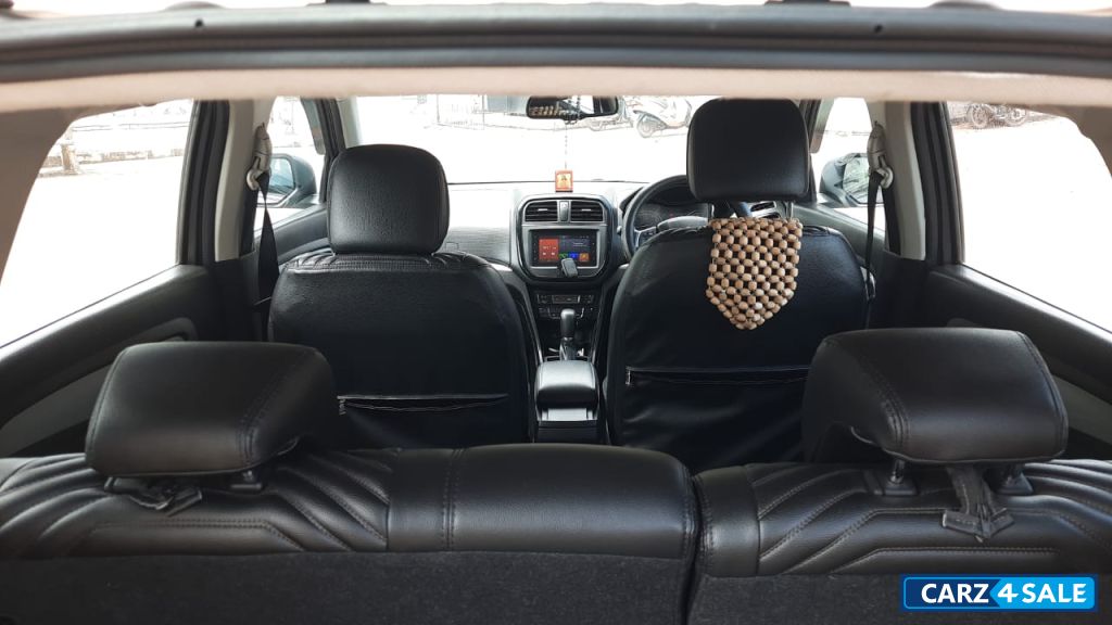 Silver Maruti Suzuki Vitara Brezza Zxi PLUS AT SMART HYBRID