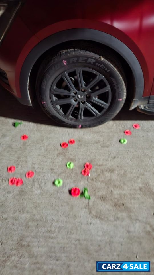 Copper Mahindra XUV700