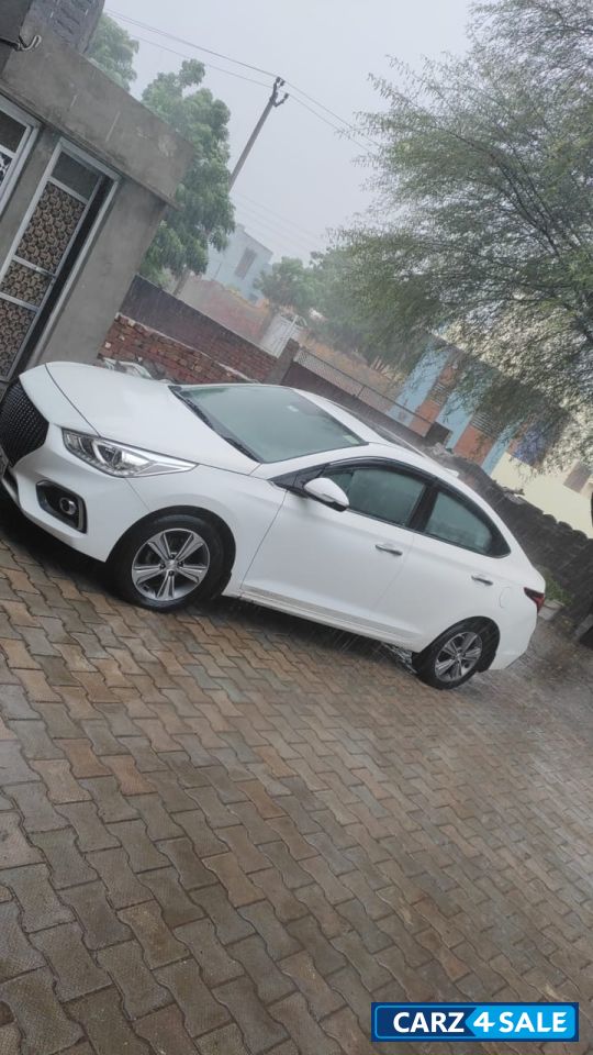 Hyundai Verna 1.6 crdi sx optional