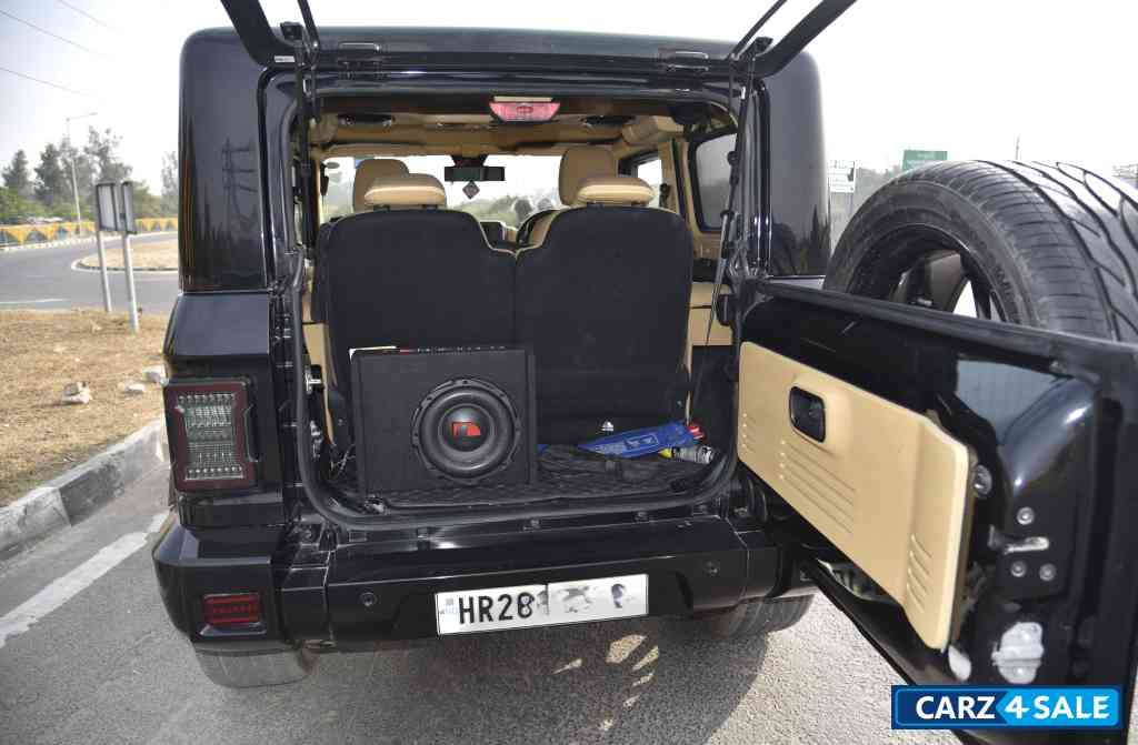 Napoli Black Mahindra Thar LX P AT 4WD 4S HT Napoli Black Mahindra Thar LX P AT 4WD 4S HT