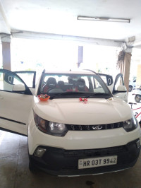 Mahindra KUV100 K8