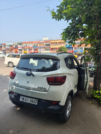 Mahindra KUV100 K8