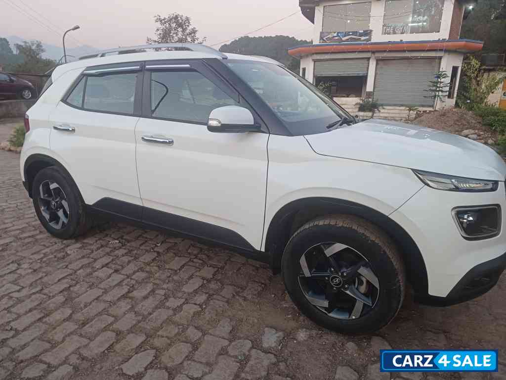 Hyundai Venue SX1l turbo