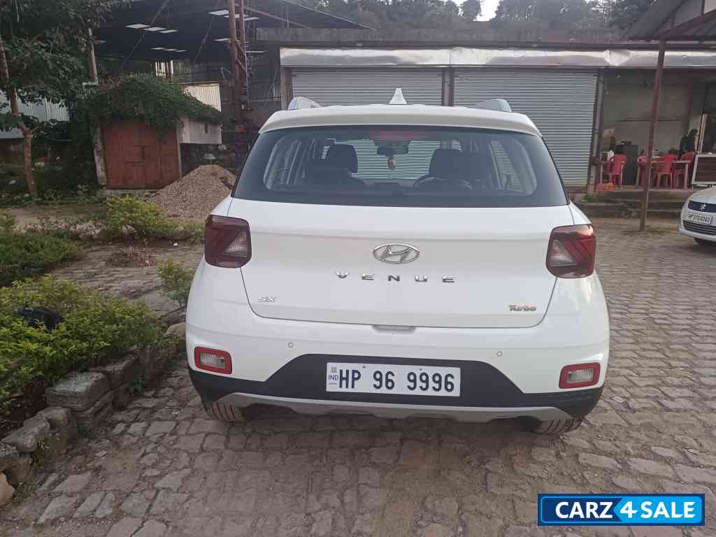 Hyundai Venue SX1l turbo