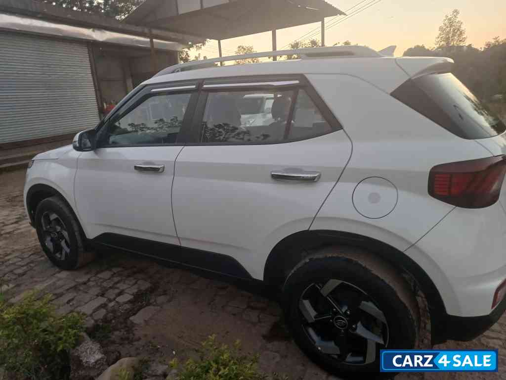 Hyundai Venue SX1l turbo