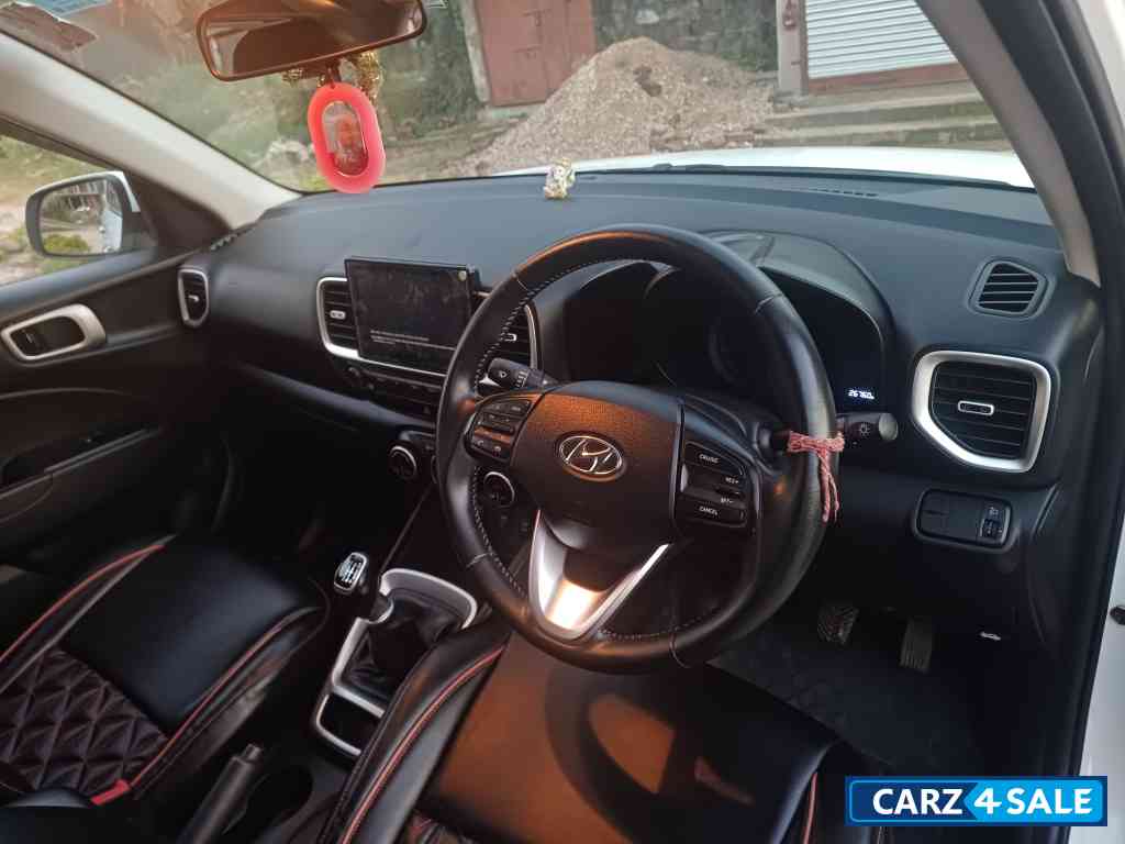 Hyundai Venue SX1l turbo