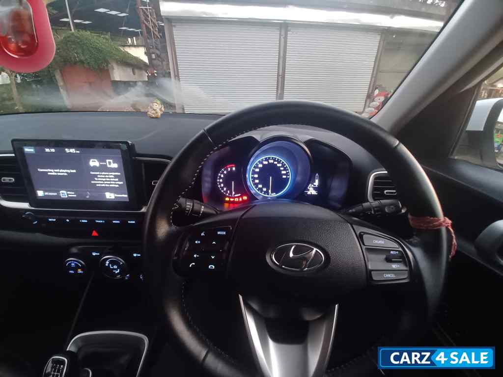 Hyundai Venue SX1l turbo