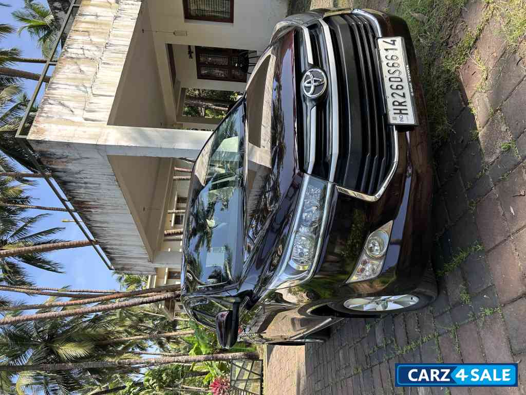 Blackish Red Toyota Cresta 2.4 gx manual