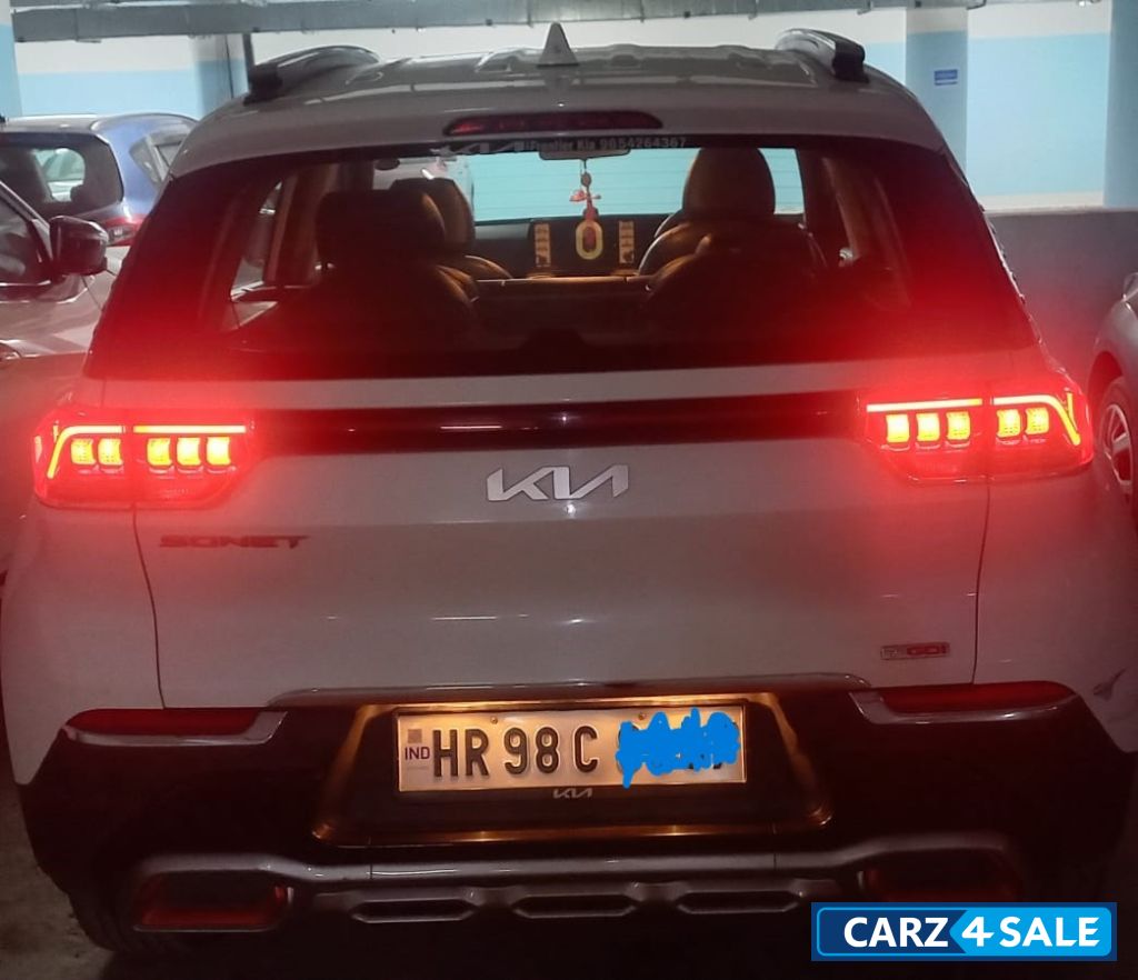 Glacier White Kia Sonet HTX IMT G1.0 AE