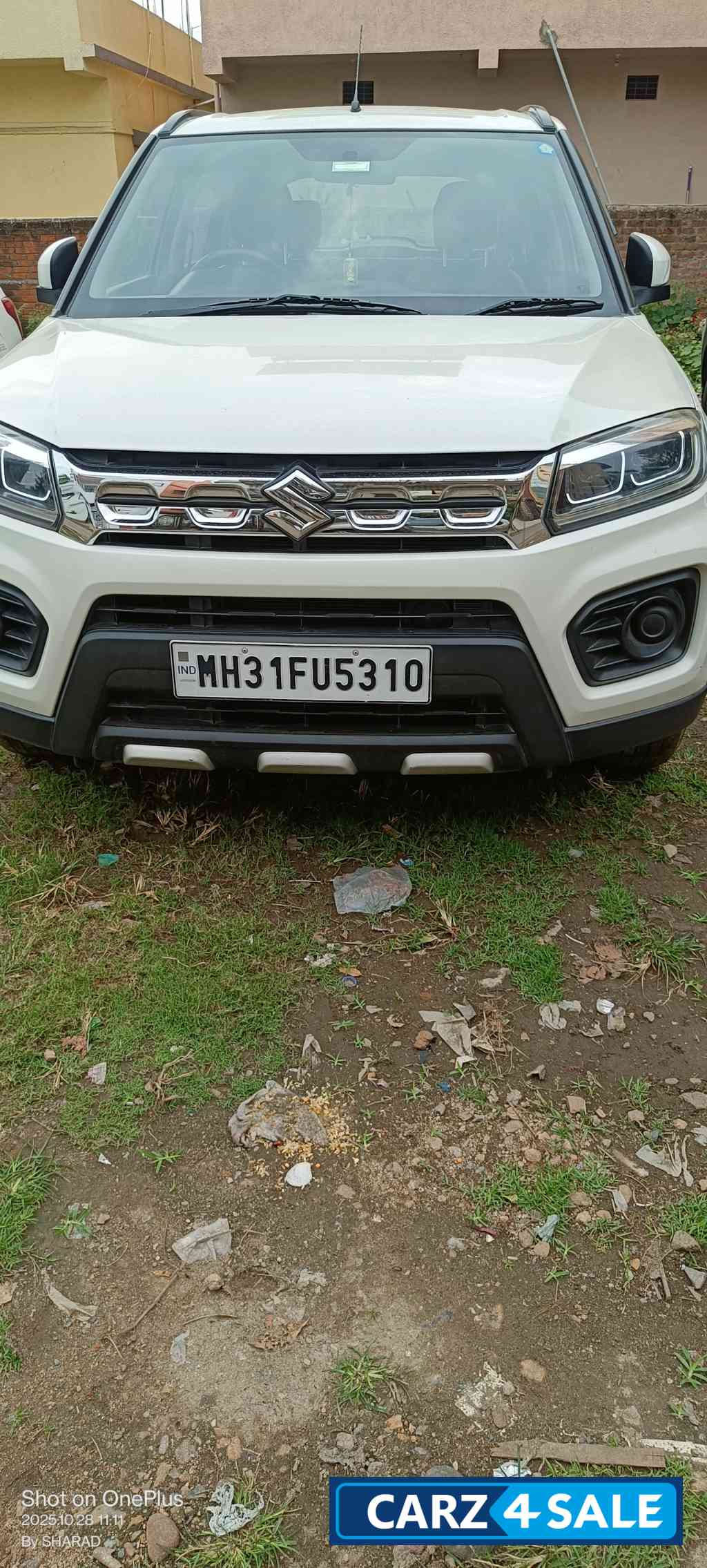 Pearl Artic White Maruti Suzuki Vitara Brezza Vxi