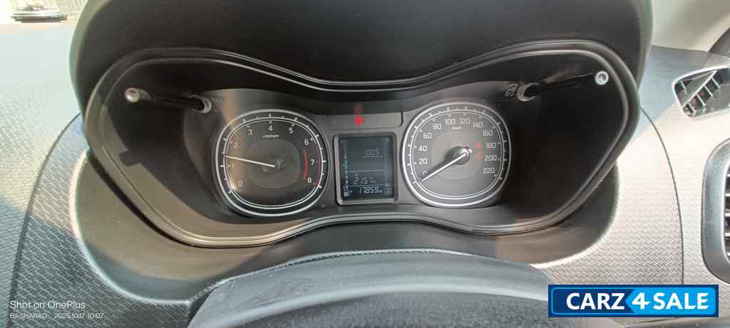 Pearl Artic White Maruti Suzuki Vitara Brezza Vxi