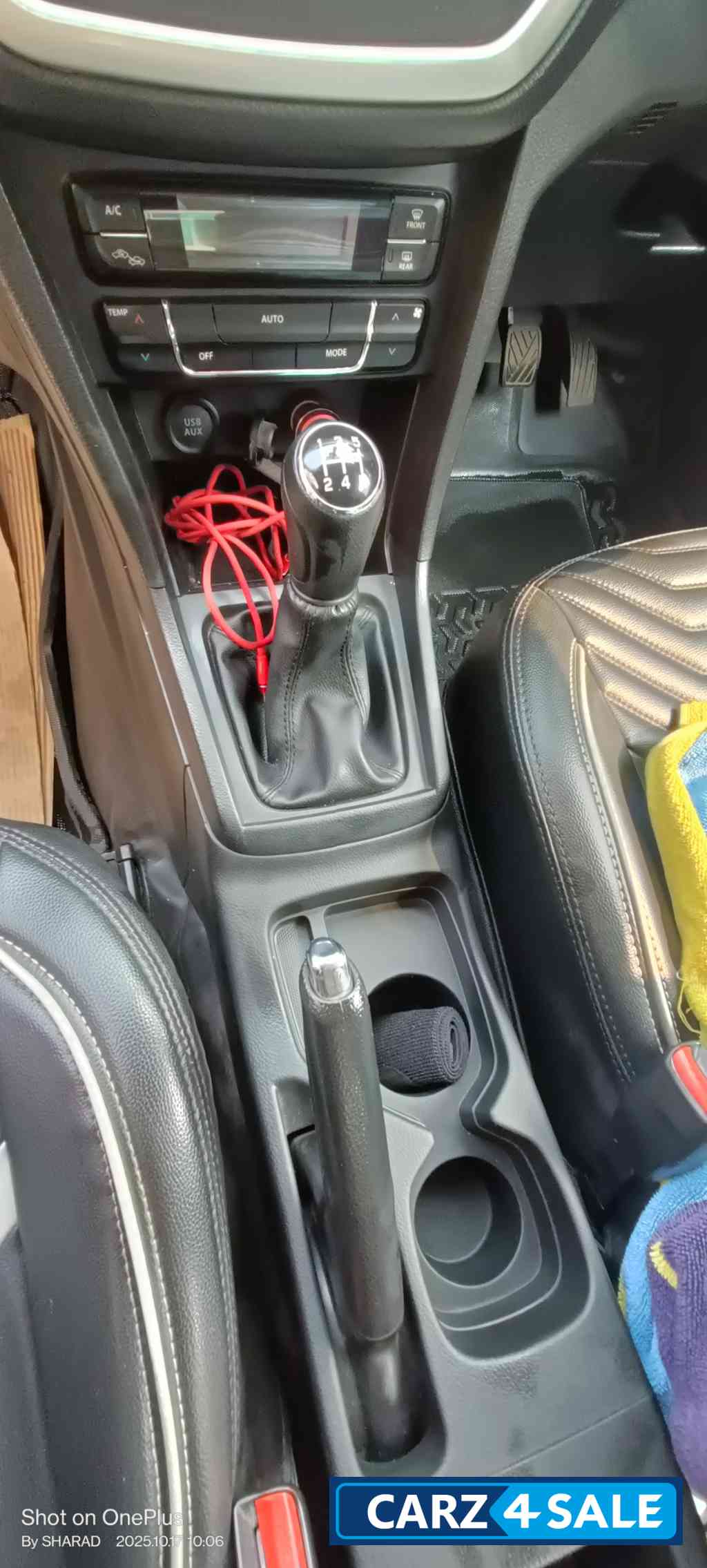 Pearl Artic White Maruti Suzuki Vitara Brezza Vxi