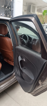 Toffee Brown Metalli Volkswagen Polo 1.0l MPI 56KW MT-CL