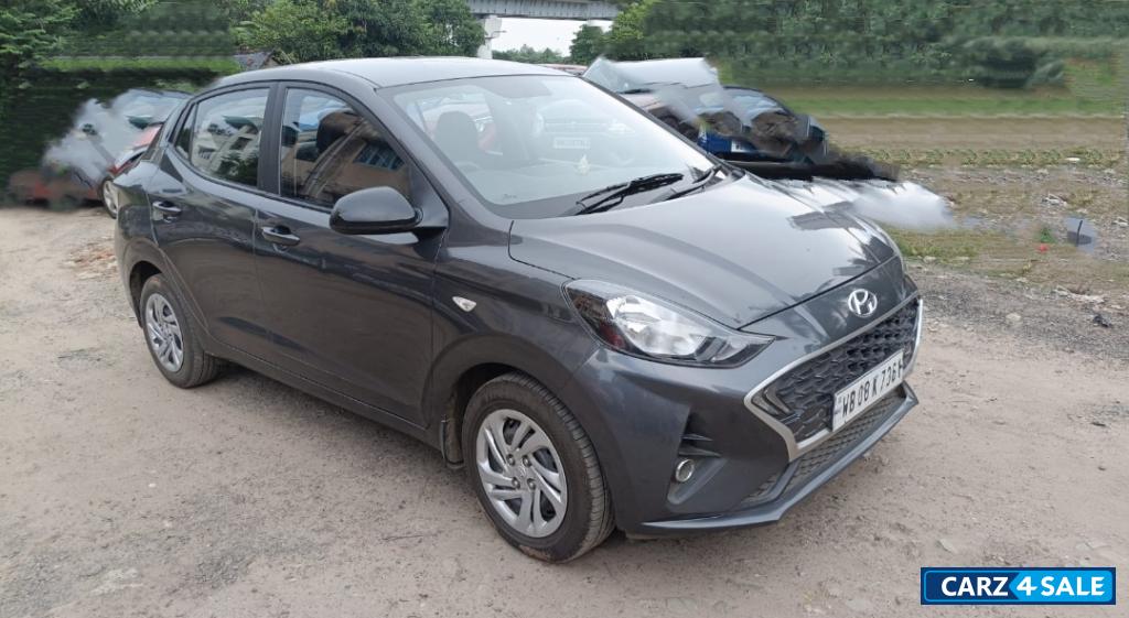 Titan Gray Hyundai Aura S petrol