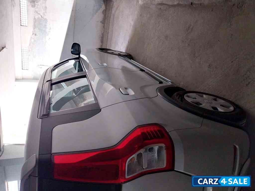 Silver Maruti Suzuki Wagon R Zxi 1.2 petrol manual Silver Maruti Suzuki Wagon R Zxi 1.2 petrol manual