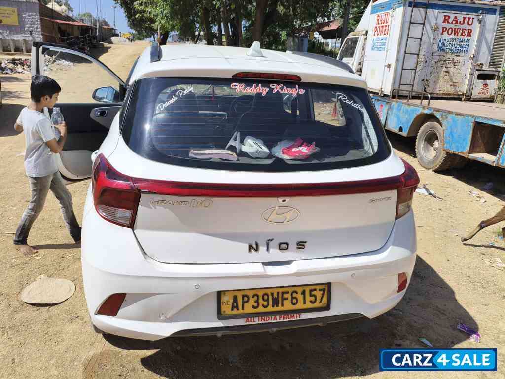 Hyundai i10 Nio sports