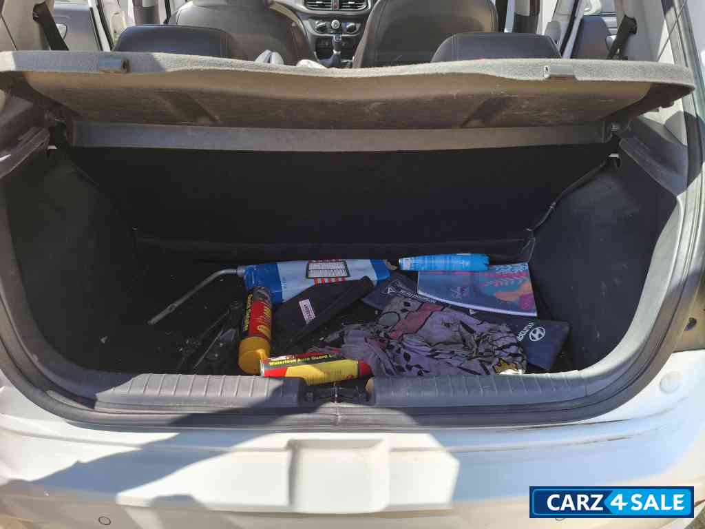 Hyundai i10 Nio sports