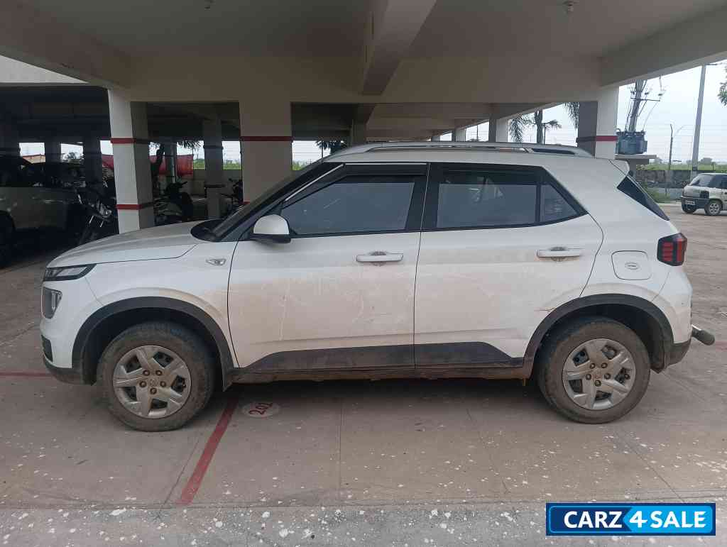 Hyundai Venue S Hyundai Venue S