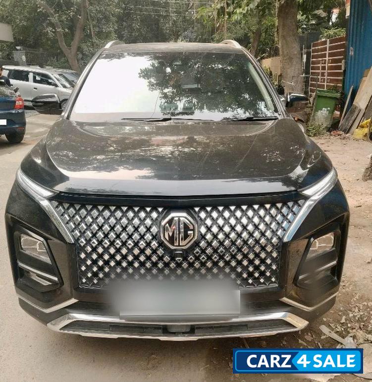 Stary Black MG Hector Savy