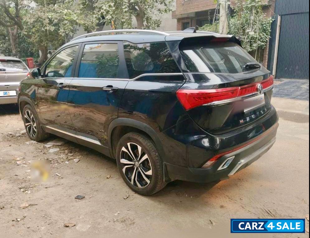 Stary Black MG Hector Savy Stary Black MG Hector Savy