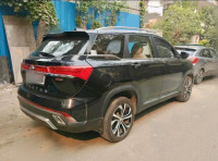 Stary Black MG Hector Savy