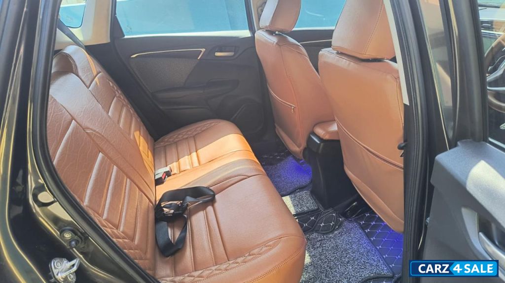 Golden Brown Honda WR-V Vx MT Golden Brown Honda WR-V Vx MT