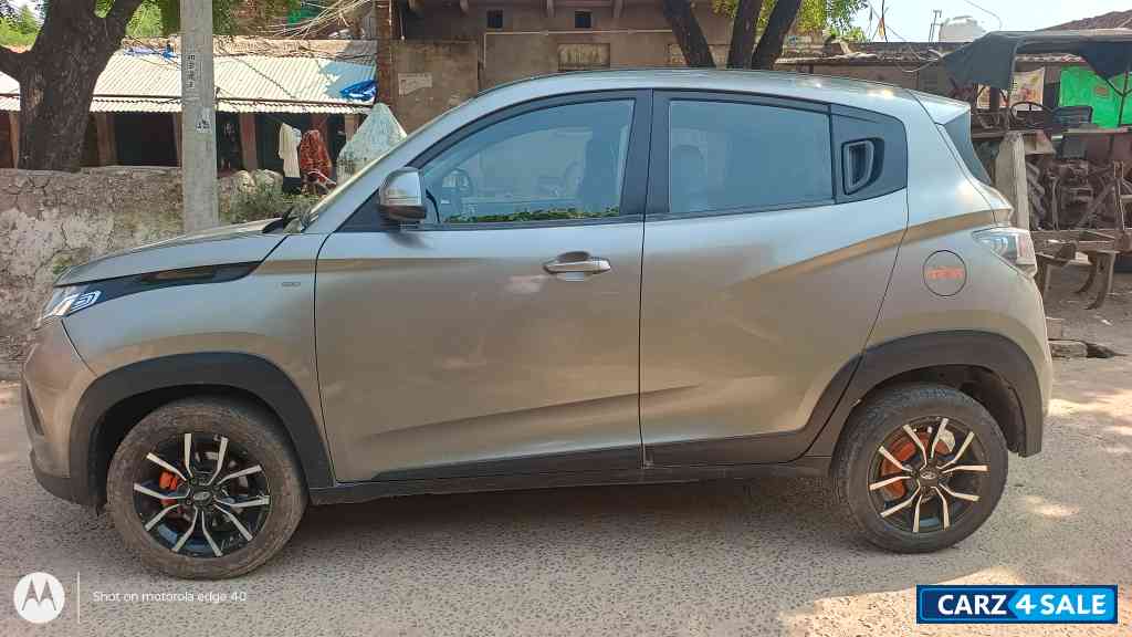 Mahindra KUV100 Top end k8 nxt 6 seater