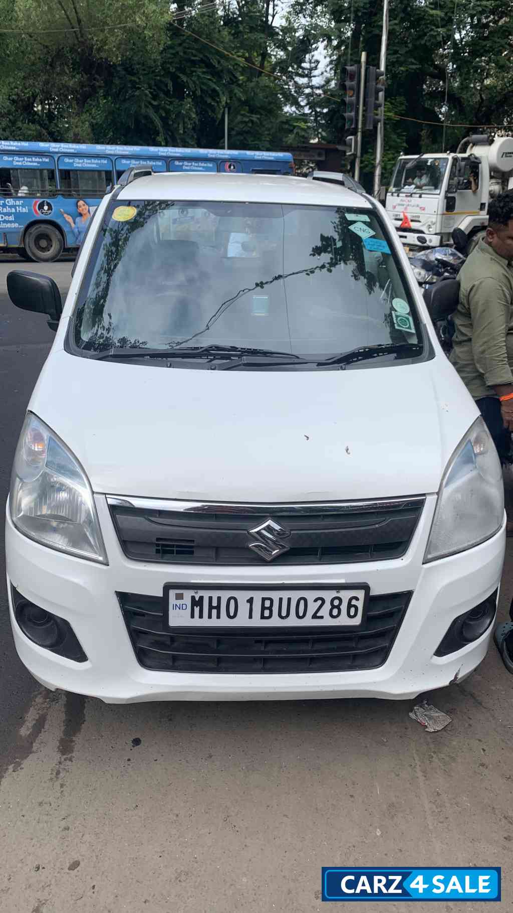 White Maruti Suzuki Wagon R Lxi cng
