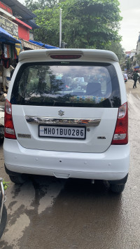 White Maruti Suzuki Wagon R Lxi cng